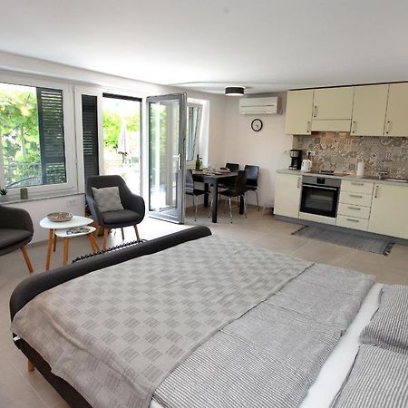 Modern Apartment Parenzana Izma Portoroz Exterior photo