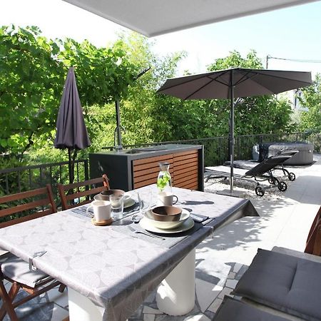 Modern Apartment Parenzana Izma Portoroz Exterior photo